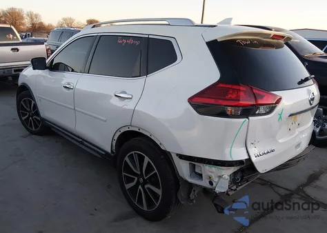 2017 Nissan Rogue Sl z USA, uszkodzony, nr VIN JN8AT2MT0HW399078